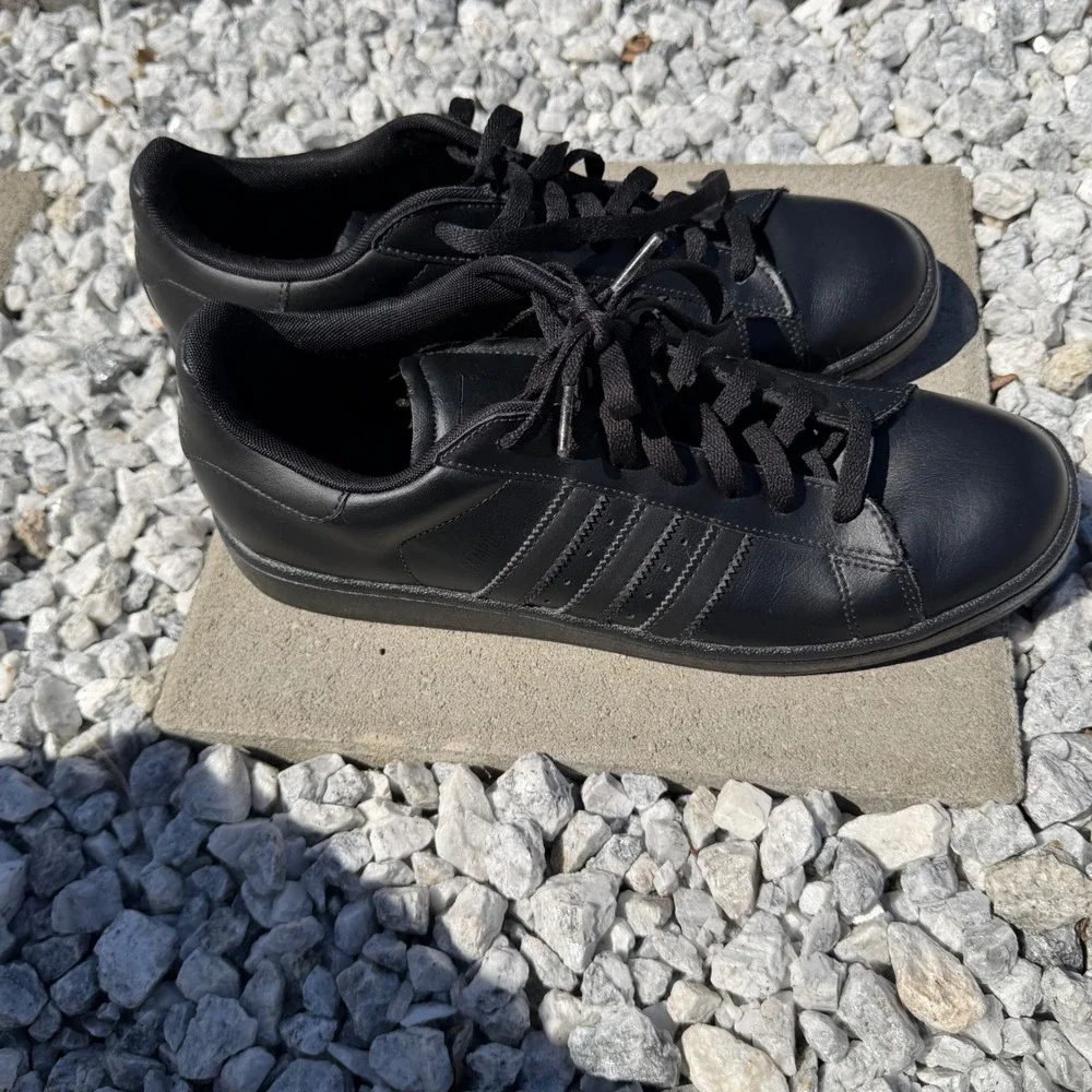 RARE‎ Adidas Campus Triple Black Leather Mens 10.5 Sneakers Low Top  G49418